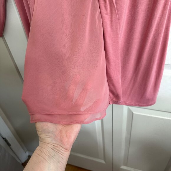 LOGO by Lori Goldstein 3X Knit Top with Chiffon Back Inset & Pockets Boho Casual - Picture 4 of 11